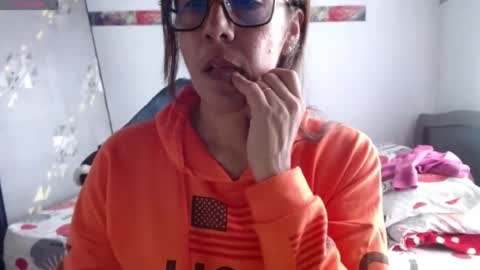 Snapshot of horny_and_daring chatting on July 10, 6:43 pm horny and daring online show from July 10, 6:43 pm