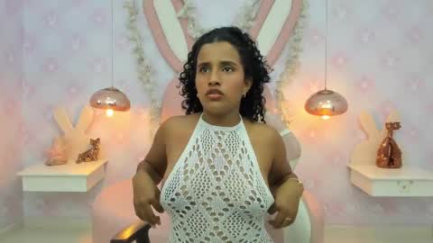 Horny Curls  online show from May 19, 3:35 am
