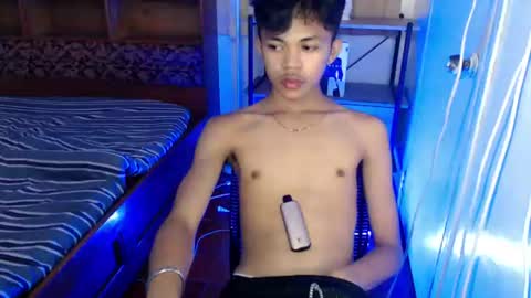 Snapshot of horny_joshxxx chatting on July 1, 1:18 am horny_joshxxx online show from July 1, 1:18 am