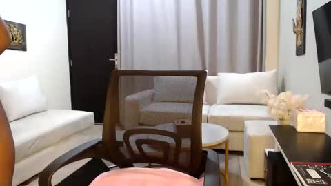 horny_princcess online show from February 5, 7:57 am