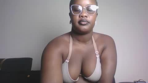 Snapshot of horny_sexxy_babe chatting on July 13, 12:41 pm Lucy online show from July 13, 12:41 pm