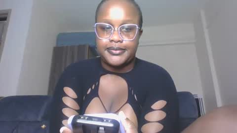 Snapshot of horny_sexxy_babe chatting on July 17, 12:39 am Lucy online show from July 17, 12:39 am