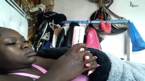 Snapshot of horny_sparks chatting on July 19, 2:32 pm Horny Sparks online show from July 19, 2:32 pm