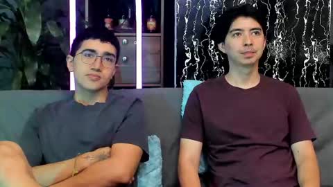 Alex and Camilo online show from June 22, 2:36 pm