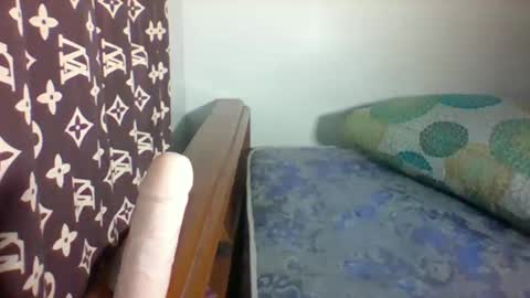 bella online show from December 25, 12:59 am