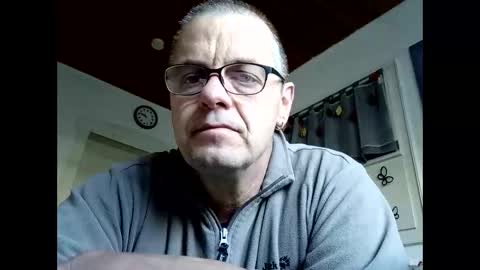 Snapshot of hornycum71 chatting on October 1, 7:47 am Thorsten online show from October 1, 7:47 am