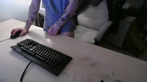hornyfitboy24 online show from May 17, 4:21 am