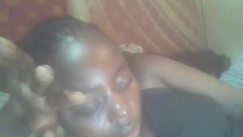 hornygal001 online show from December 20, 7:37 am