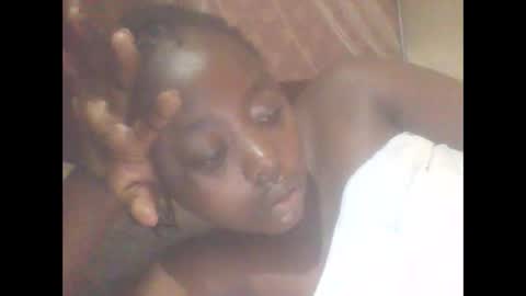 hornygal001 online show from January 6, 6:28 am