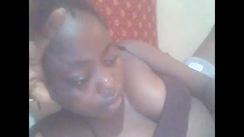 hornygal001 online show from April 18, 8:40 am