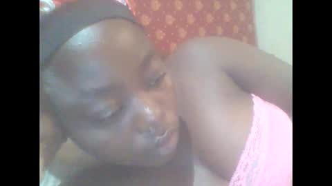 Snapshot of hornygal001 chatting on June 10, 6:01 am hornygal001 online show from June 10, 6:01 am