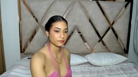 Snapshot of hornygirl_20000 chatting on July 25, 12:31 am hornygirl_20000 online show from July 25, 12:31 am