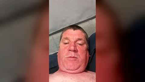 Snapshot of hornyman6942842 chatting on July 2, 5:57 am hornyman6942842 online show from July 2, 5:57 am
