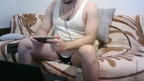 Snapshot of hornymonkey991 chatting on July 1, 11:15 pm hornymonkey991 online show from July 1, 11:15 pm