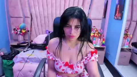 hornyskinny26 online show from March 2, 7:37 am