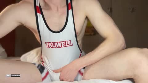 Snapshot of hornytwunk01 chatting on March 9, 7:29 pm hornytwunk01 online show from March 9, 7:29 pm