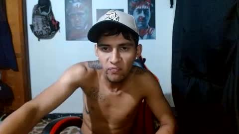 Snapshot of hot__mechanic chatting on June 15, 6:32 pm hot__mechanic online show from June 15, 6:32 pm