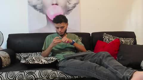 hot bad boy69 online show from December 18, 7:20 pm