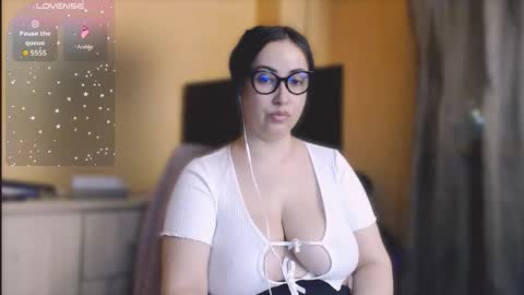 v     online show from February 11, 9:31 pm