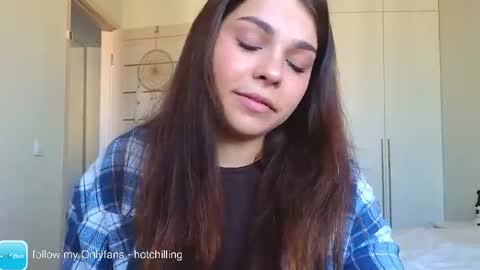 LiluCaroline online show from March 30, 2:40 pm