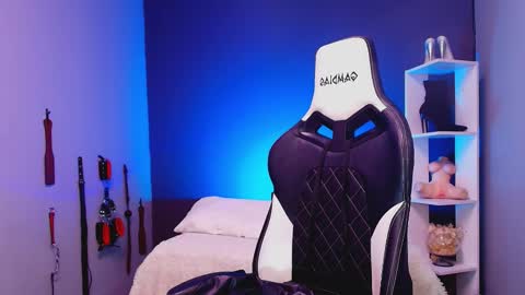 hot chocolate 4u online show from November 29, 12:08 pm