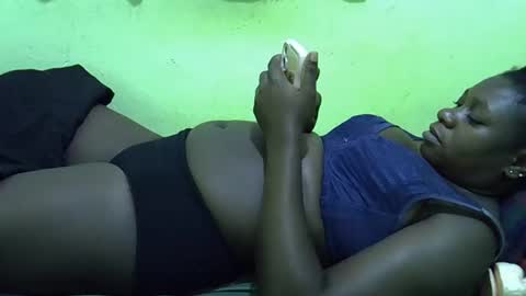 hot_girlly online show from January 17, 4:17 am