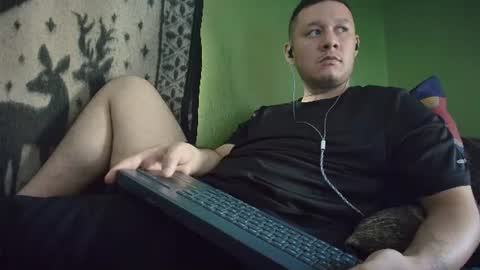 hot_guy36 online show from July 9, 4:11 pm