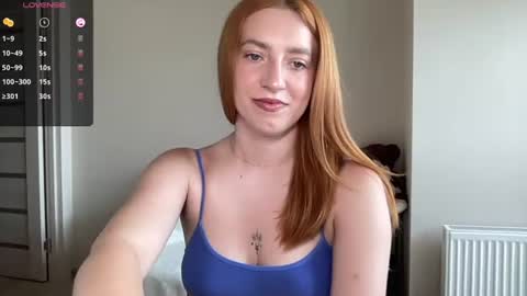 Snapshot of hot_lliinns chatting on June 14, 9:33 am Lina online show from June 14, 9:33 am