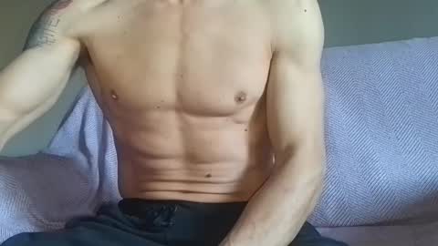 Snapshot of hot_milk_82 chatting on February 16, 3:27 pm Oscar online show from February 16, 3:27 pm