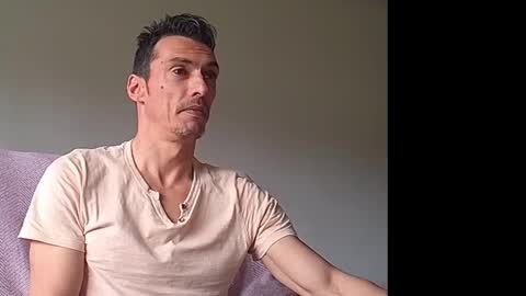 Snapshot of hot_milk_82 chatting on March 1, 2:23 pm Oscar online show from March 1, 2:23 pm