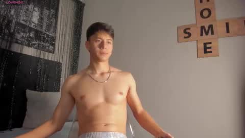 Nick online show from October 7, 8:39 pm