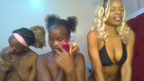 Hot petite online show from June 7, 9:07 pm
