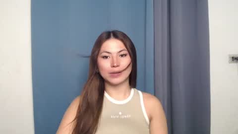 Nikki  online show from February 19, 8:05 pm