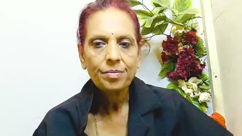 hot queen online show from June 27, 8:08 am
