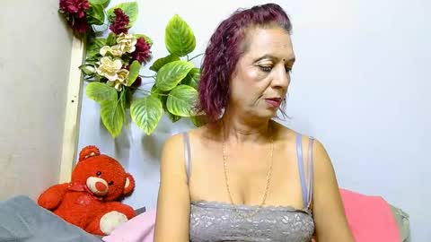 hot queen online show from July 23, 3:43 pm