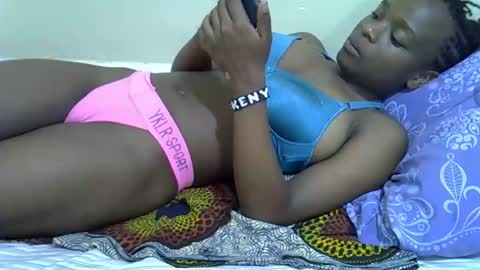 Hot rinah online show from May 4, 1:12 am