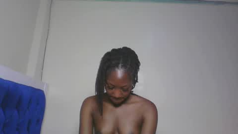 Milly online show from June 22, 2:57 am