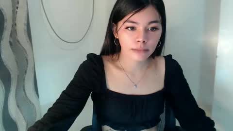 Yanna online show from June 1, 9:27 pm