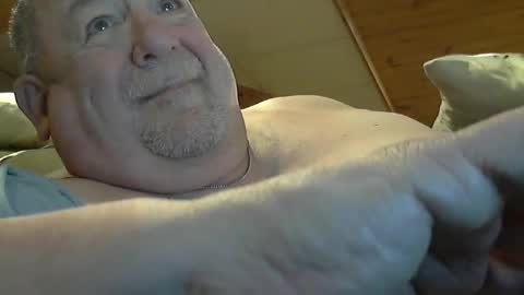 Snapshot of hotandhornyxxx1 chatting on April 14, 5:41 pm Hot and Horny online show from April 14, 5:41 pm