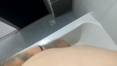 Snapshot of hotantuand chatting on February 27, 12:27 pm hotantuand online show from February 27, 12:27 pm