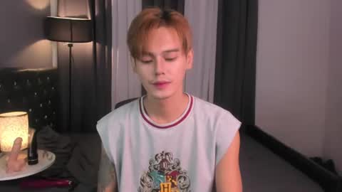 Snapshot of hotasiankenn chatting on July 13, 1:36 pm Kenny online show from July 13, 1:36 pm