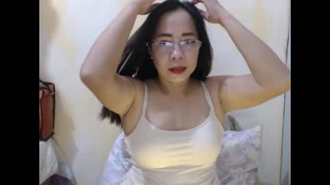 hotasianyue69 online show from May 21, 4:25 pm