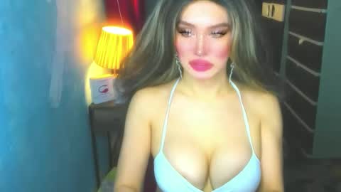 T A N Y A online show from April 21, 2:04 am