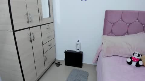 lesly and ander online show from March 9, 11:14 pm