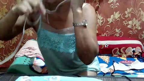 Snapshot of hotbetty_45 chatting on February 22, 11:09 am hotbetty_45 online show from February 22, 11:09 am