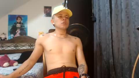 Snapshot of hotboy85152 chatting on July 16, 1:33 am jhon online show from July 16, 1:33 am
