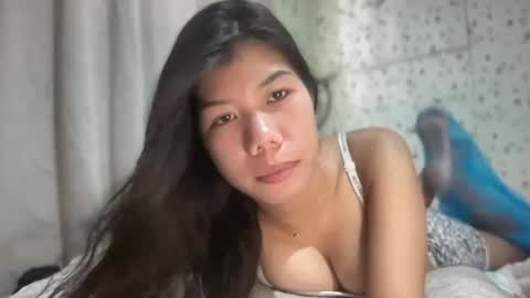 Snapshot of hotestpinayxxx chatting on July 1, 3:30 am hotestpinayxxx online show from July 1, 3:30 am