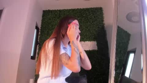 hotfallingdevil online show from July 21, 3:53 am