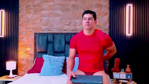 felipe  marcello online show from May 26, 2:13 pm