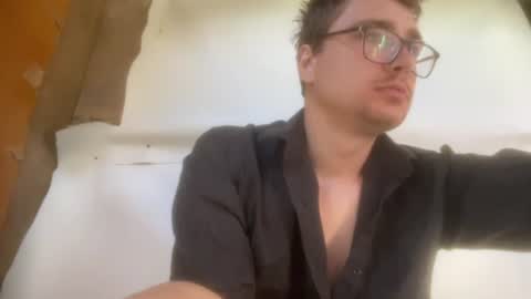 William online show from June 24, 7:18 am